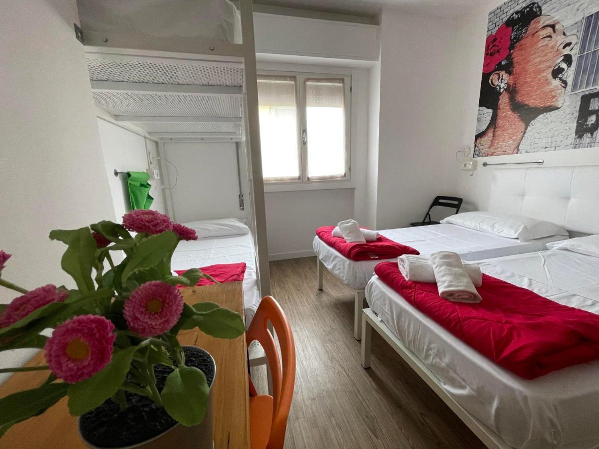 Lake Garda Hostel Salò Dış mekan fotoğraf