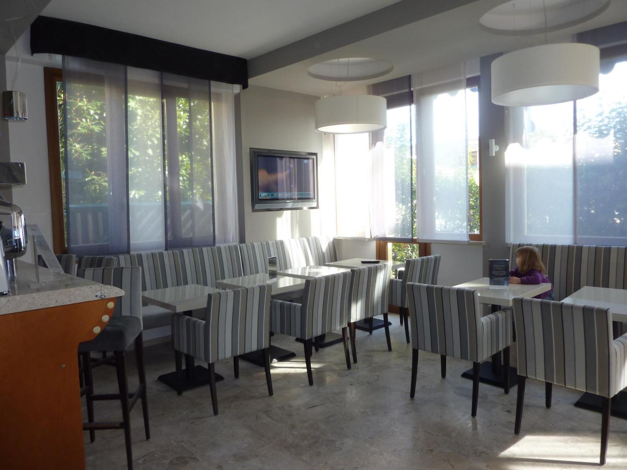 Lake Garda Hostel Salò Dış mekan fotoğraf