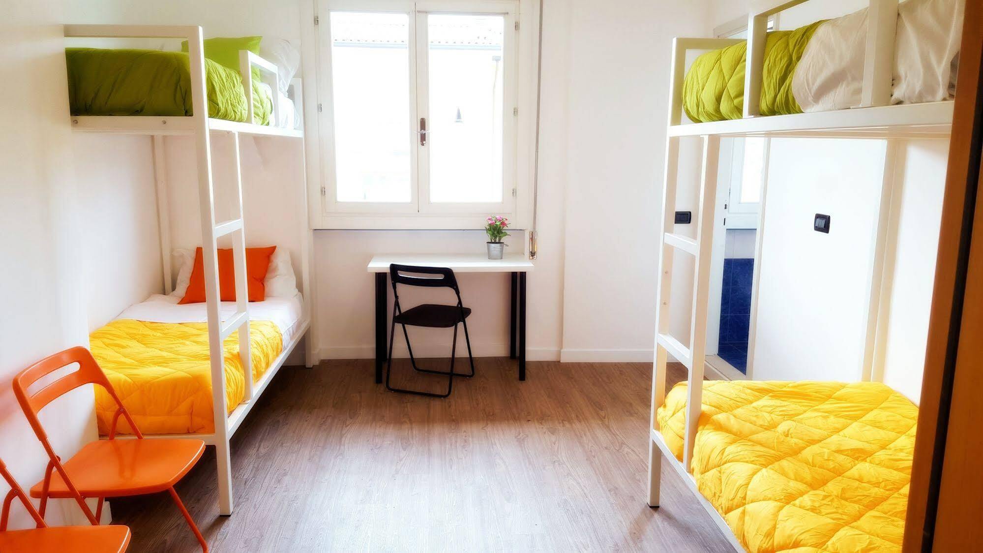 Lake Garda Hostel Salò Dış mekan fotoğraf
