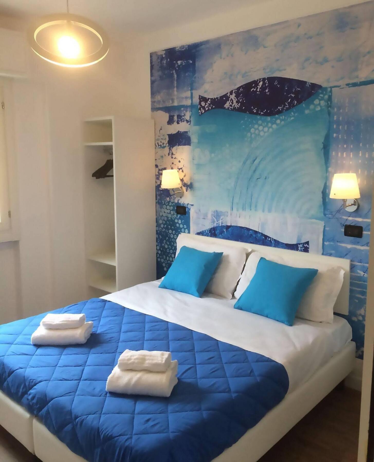 Lake Garda Hostel Salò Dış mekan fotoğraf