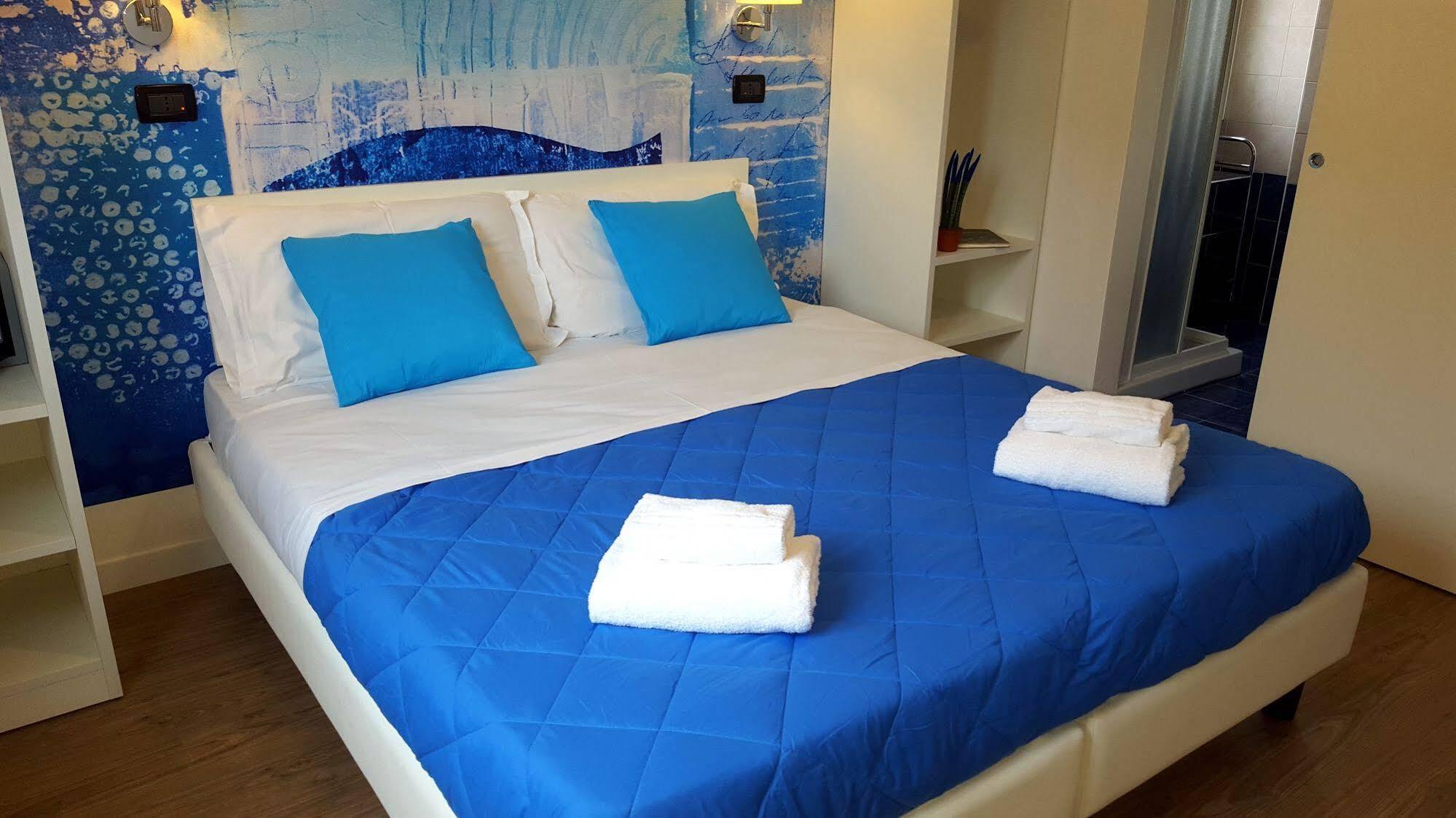 Lake Garda Hostel Salò Dış mekan fotoğraf