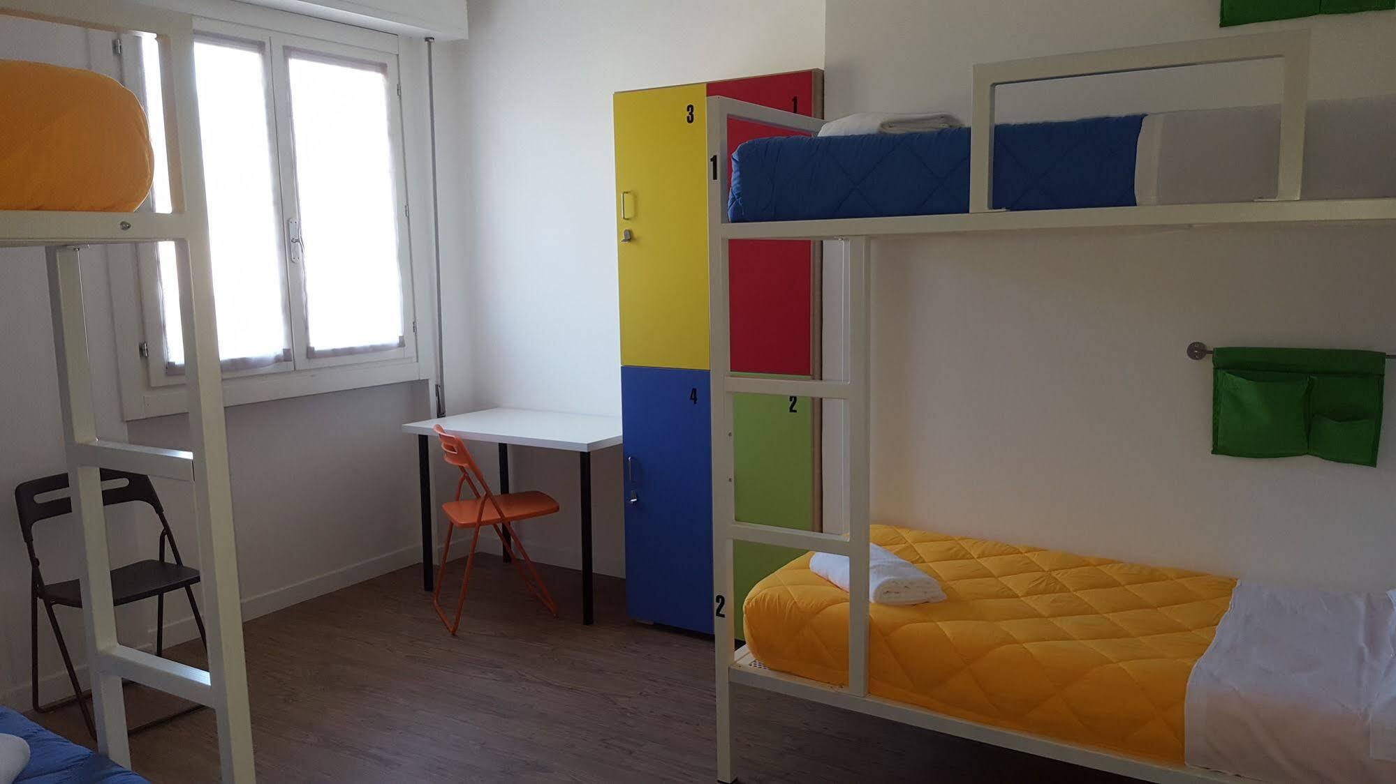 Lake Garda Hostel Salò Dış mekan fotoğraf